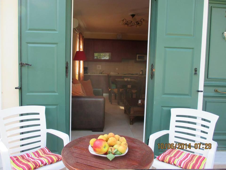 Coastline Villa Petra  Ngoại thất bức ảnh
