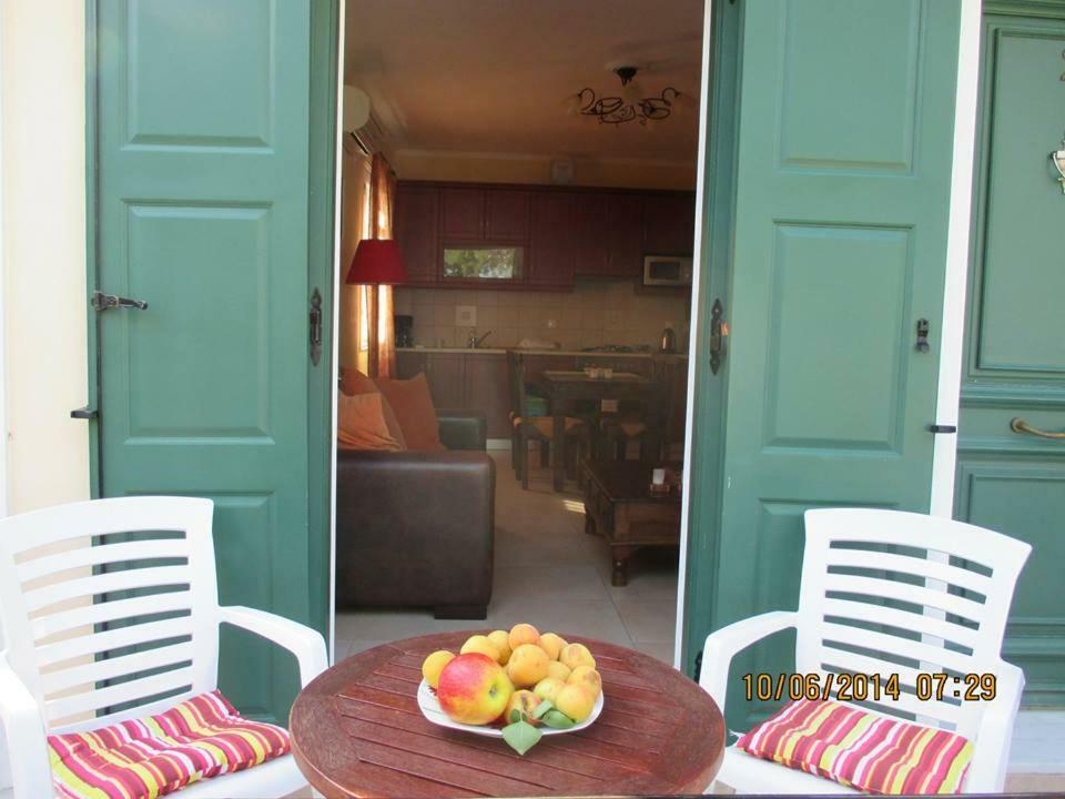 Coastline Villa Petra  Ngoại thất bức ảnh